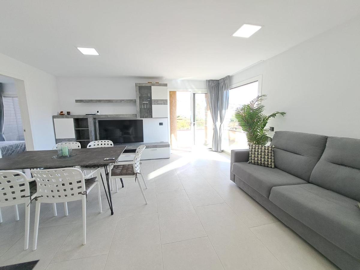 Newly Reformed 2 Bedroom Apartment In The Center Of Los Cristianos Los Cristianos  Exterior photo